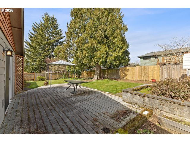 3825 Ne 2ND St, Gresham, OR 97030