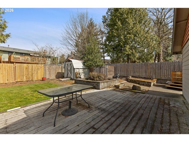 3825 Ne 2ND St, Gresham, OR 97030