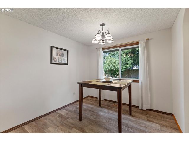 3825 Ne 2ND St, Gresham, OR 97030