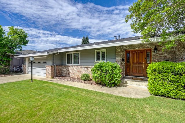 1451 McClaren Dr, Carmichael, CA 95608