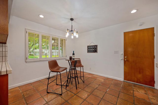 1451 McClaren Dr, Carmichael, CA 95608