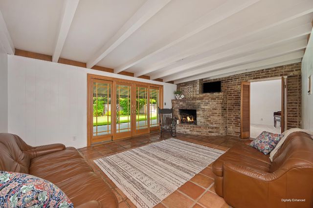 1451 McClaren Dr, Carmichael, CA 95608