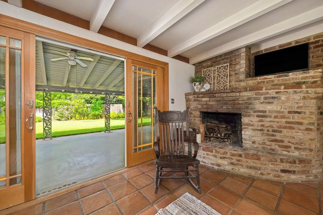 1451 McClaren Dr, Carmichael, CA 95608