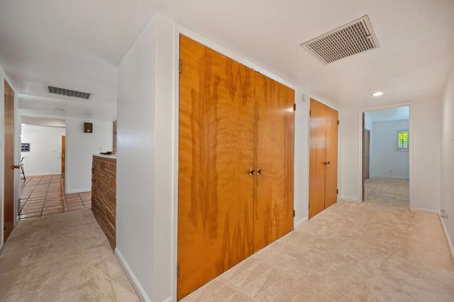 1451 McClaren Dr, Carmichael, CA 95608