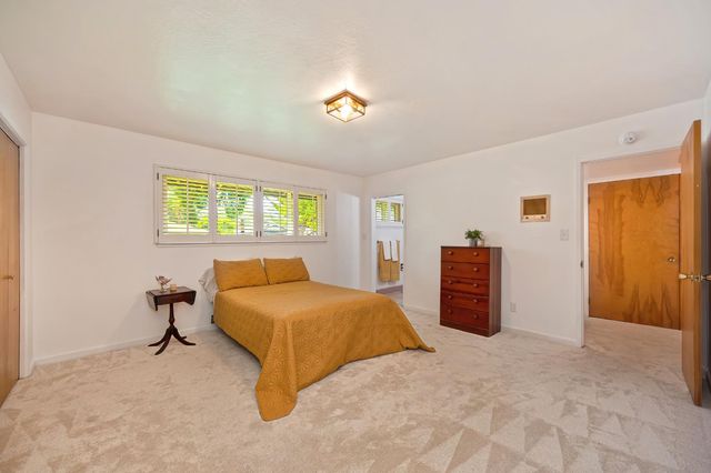 1451 McClaren Dr, Carmichael, CA 95608