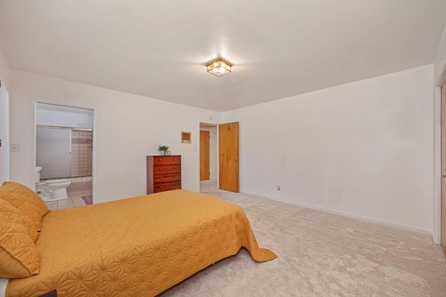 1451 McClaren Dr, Carmichael, CA 95608