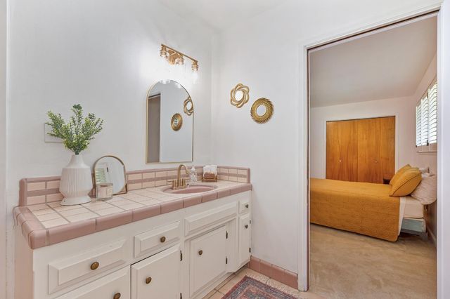 1451 McClaren Dr, Carmichael, CA 95608