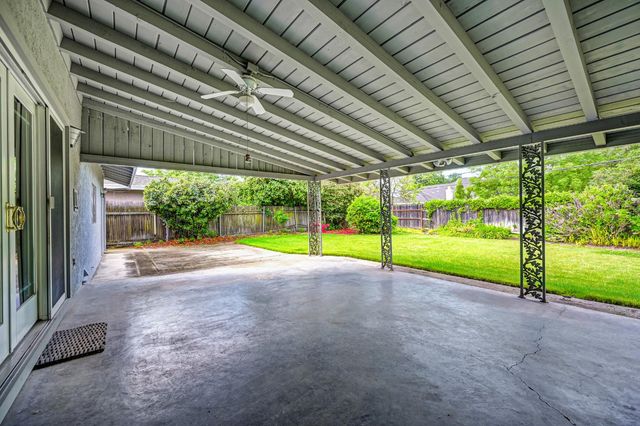 1451 McClaren Dr, Carmichael, CA 95608