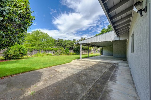 1451 McClaren Dr, Carmichael, CA 95608