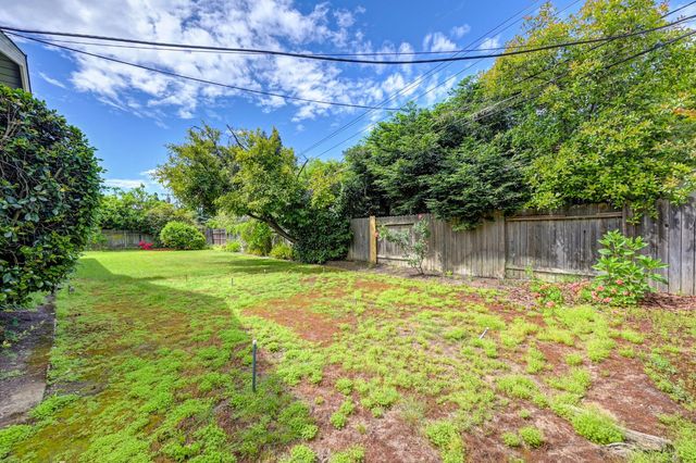 1451 McClaren Dr, Carmichael, CA 95608