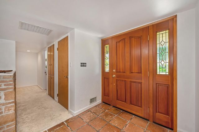 1451 McClaren Dr, Carmichael, CA 95608