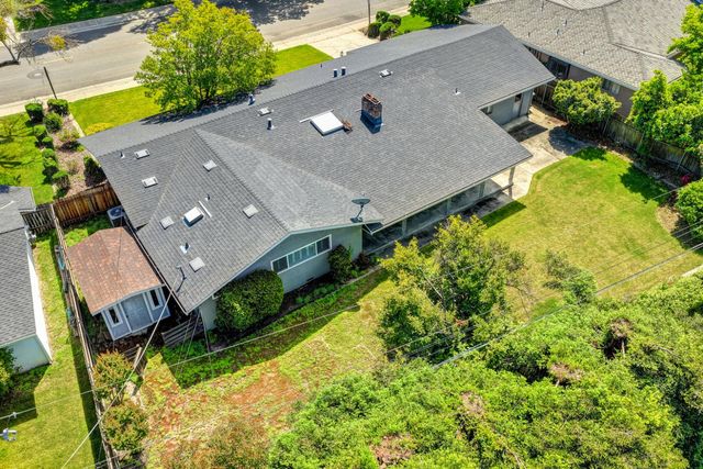 1451 McClaren Dr, Carmichael, CA 95608