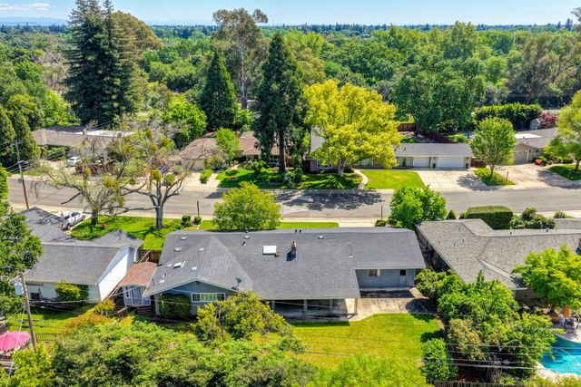 1451 McClaren Dr, Carmichael, CA 95608