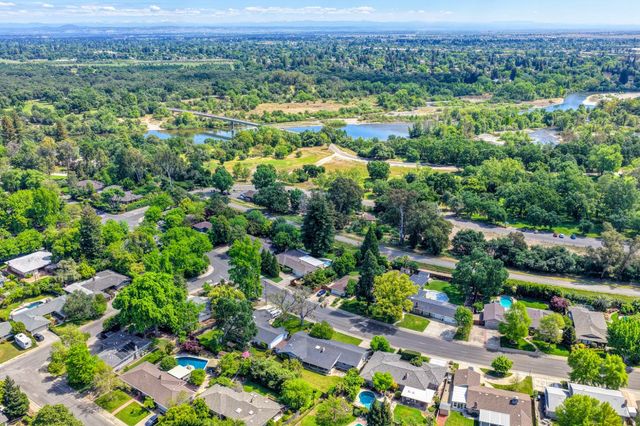 1451 McClaren Dr, Carmichael, CA 95608