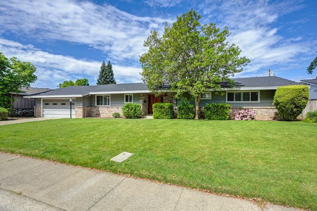 1451 McClaren Dr, Carmichael, CA 95608