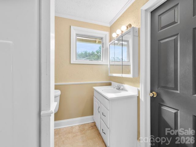 25 Bailey Road, Candler, NC 28715