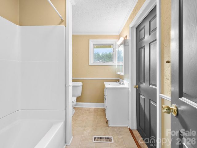 25 Bailey Road, Candler, NC 28715
