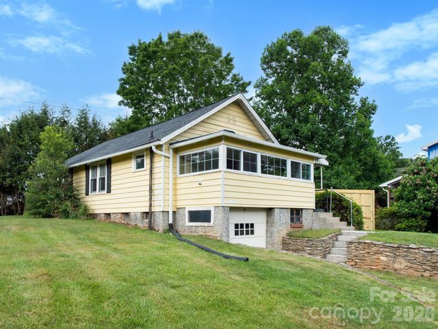 25 Bailey Road, Candler, NC 28715