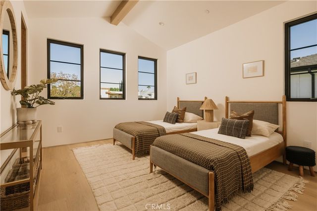 4523 Katherine Avenue, Sherman Oaks, CA 91423