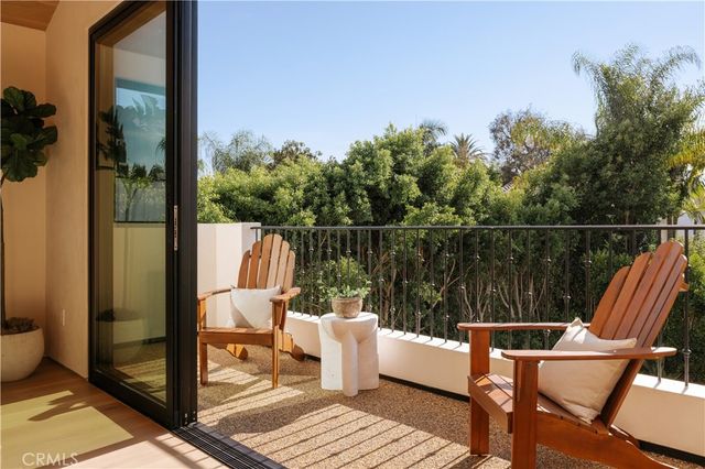 4523 Katherine Avenue, Sherman Oaks, CA 91423