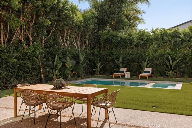 4523 Katherine Avenue, Sherman Oaks, CA 91423