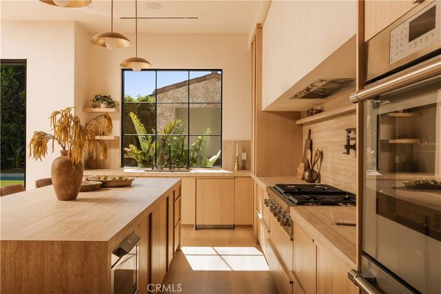 4523 Katherine Avenue, Sherman Oaks, CA 91423