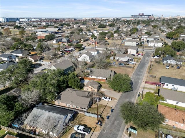 1110 Detroit Street, College Station, TX 77840