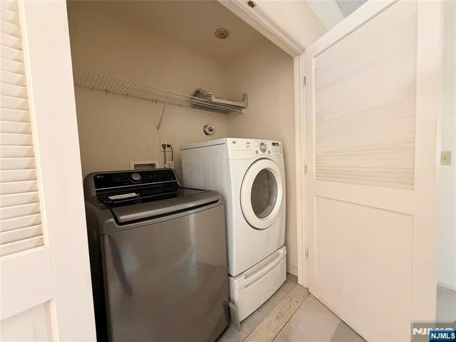 843 Pleasantview Terrace 2, Ridgefield, NJ 07657