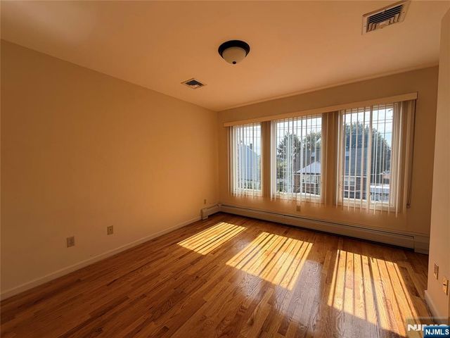 843 Pleasantview Terrace 2, Ridgefield, NJ 07657