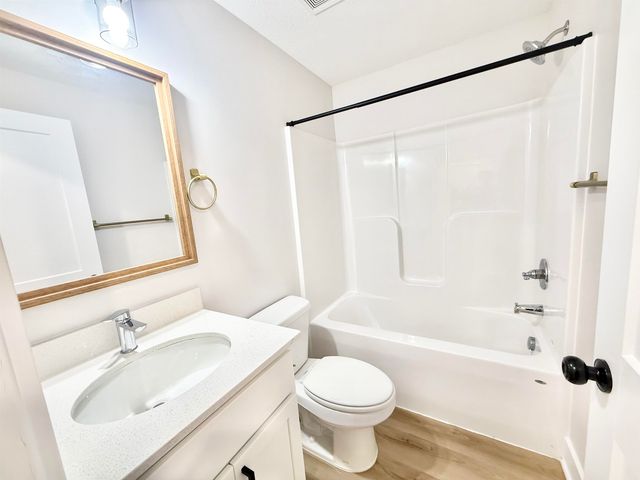 5036 S Saint Paul St, Wichita, KS 67217