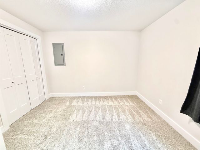 5036 S Saint Paul St, Wichita, KS 67217