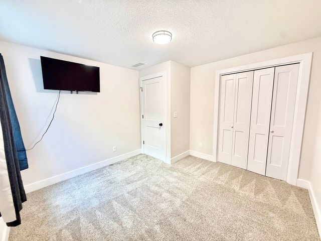 5036 S Saint Paul St, Wichita, KS 67217