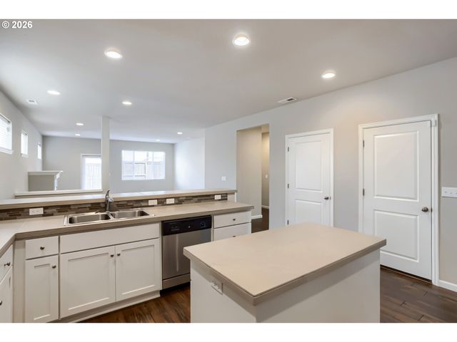 16931 Nw ANITA St, Portland, OR 97229