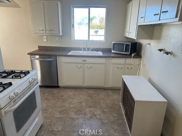 3565 Gundry Avenue, Long Beach, CA 90807