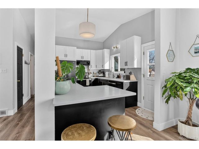 490 Quentin St, Aurora, CO 80011