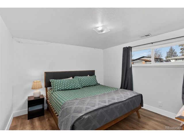 490 Quentin St, Aurora, CO 80011