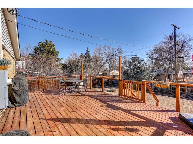 490 Quentin St, Aurora, CO 80011