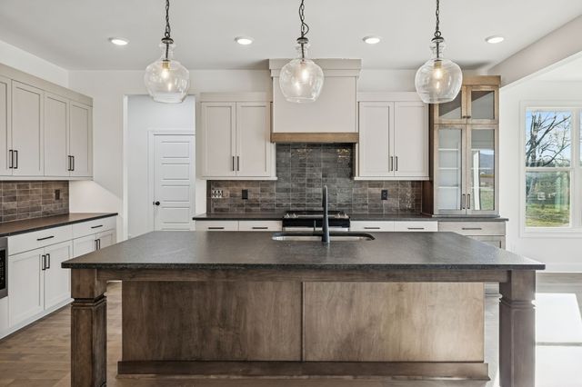 4741 Short Mountain Rd, Woodbury, TN 37190