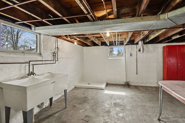 1423 Stanton Street, Bay City, MI 48708