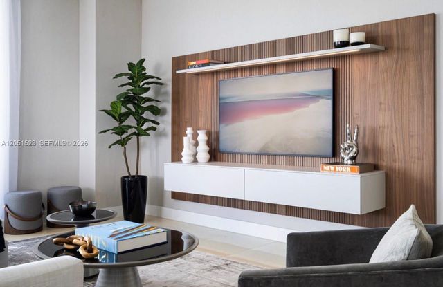 17301 Biscayne Boulevard LPH2, North Miami Beach, FL 33160