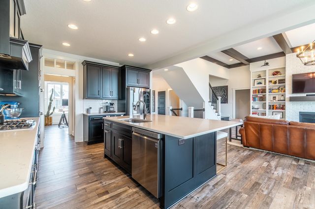 3095 Laurel Springs Drive, Fort Wayne, IN 46814