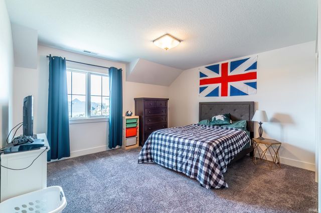 3095 Laurel Springs Drive, Fort Wayne, IN 46814