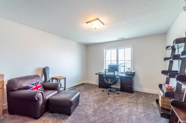 3095 Laurel Springs Drive, Fort Wayne, IN 46814