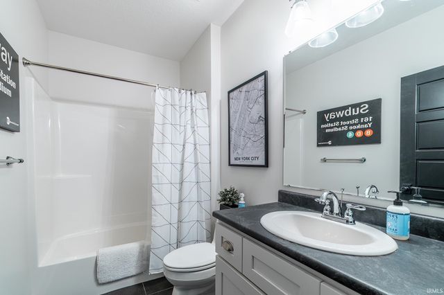 3095 Laurel Springs Drive, Fort Wayne, IN 46814