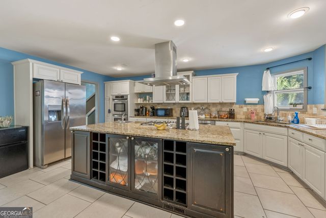 761 Wilkes Drive, Loganville, GA 30052