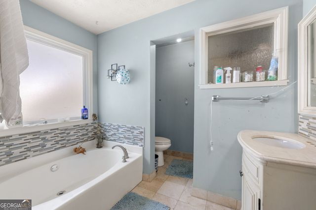 761 Wilkes Drive, Loganville, GA 30052