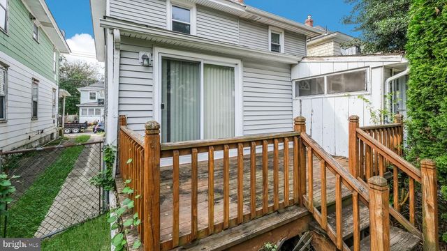 81 HARRISON, Morrisville, PA 19067