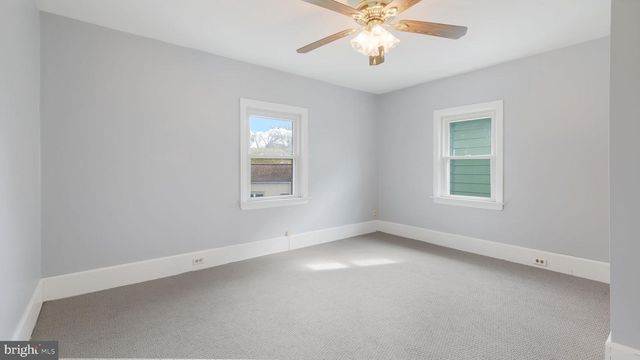 81 HARRISON, Morrisville, PA 19067