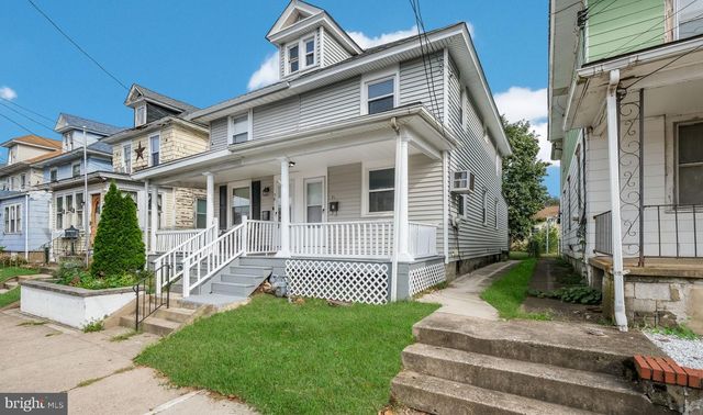 81 HARRISON, Morrisville, PA 19067