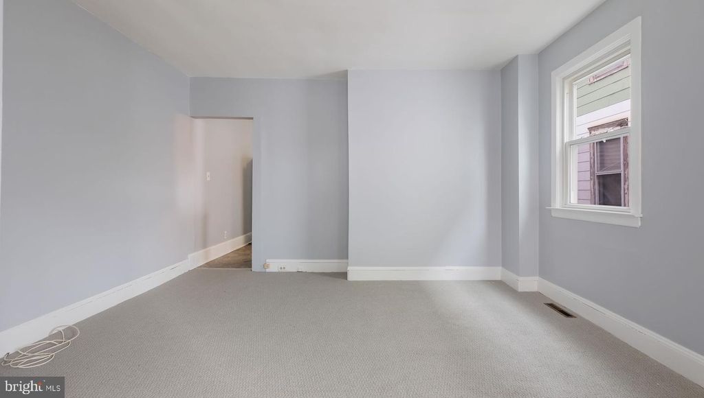 81 HARRISON, Morrisville, PA 19067